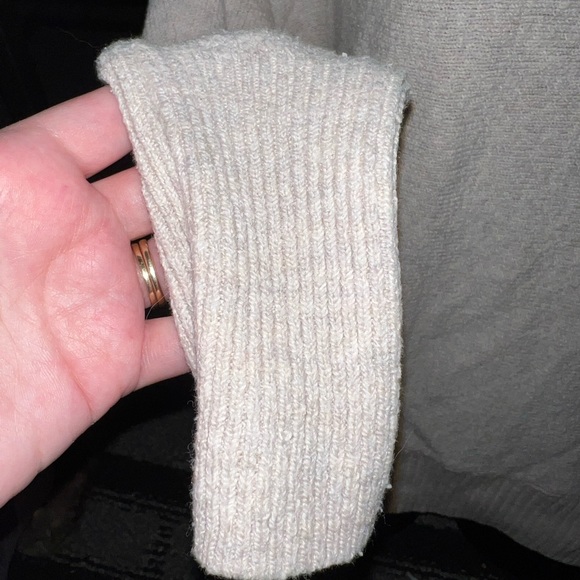 Ruby Moon 3/4 Sleeve Sweater - Picture 3 of 7